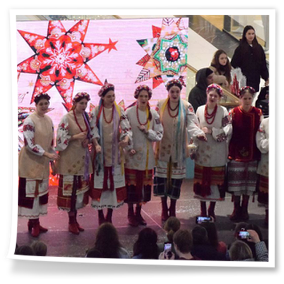 7 грудня 2025 року учасники фольклористичного гурту «Слобожаночка» (художній керівник – заслужена артистка України Олена Шишкіна) розпочали цьогорічну низку різдвяних концертів, взявши участь у театрально-розважальній програмі для дітей та дорослих у ТРЦ «Нікольський».