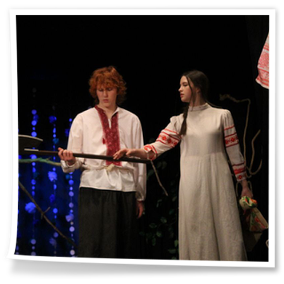 17 грудня 2025 року відбувся семестровий показ студентів ІІІ курсу спеціальності «Сценічне мистецтво». Глядацькій аудиторії була представлена вистава «Лісова пісня» за мотивами однойменної драми Лесі Українки (керівник постановки – Сомова О.А.).