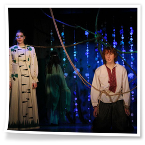 17 грудня 2025 року відбувся семестровий показ студентів ІІІ курсу спеціальності «Сценічне мистецтво». Глядацькій аудиторії була представлена вистава «Лісова пісня» за мотивами однойменної драми Лесі Українки (керівник постановки – Сомова О.А.).